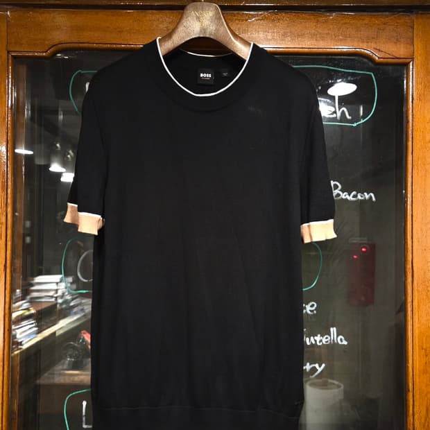 휴고보스 블랙라벨 니트