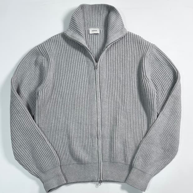 인더로우 니트 풀집업 