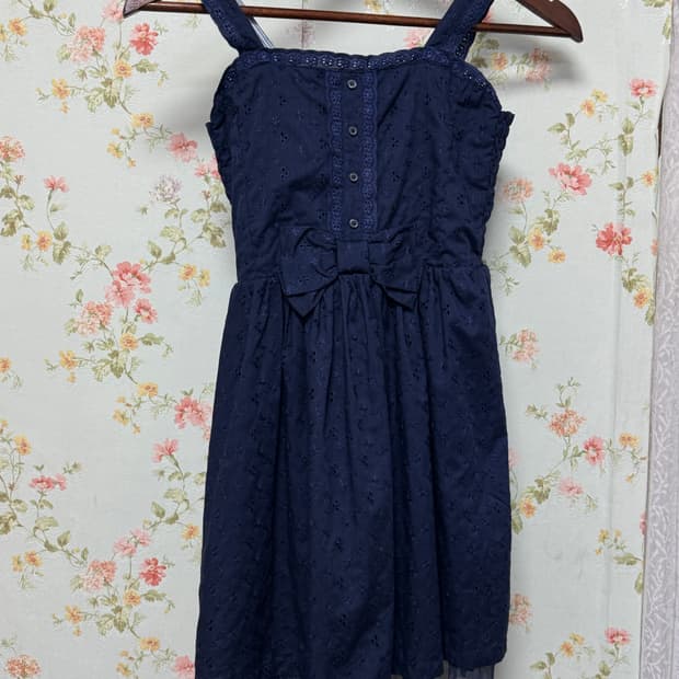 네이비 펀칭 리본 원피스