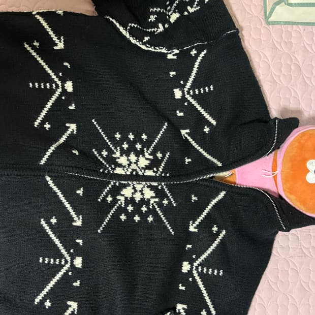 인사일런스 니트 아우터 L사이즈