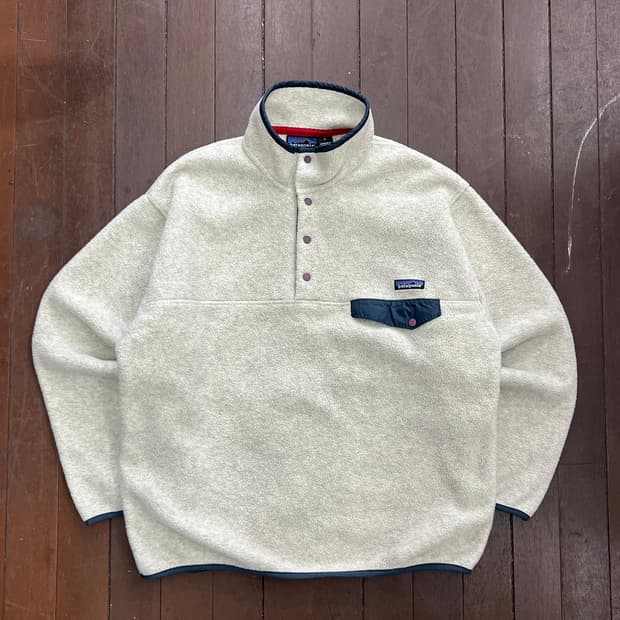 파타고니아 신칠라 후리스