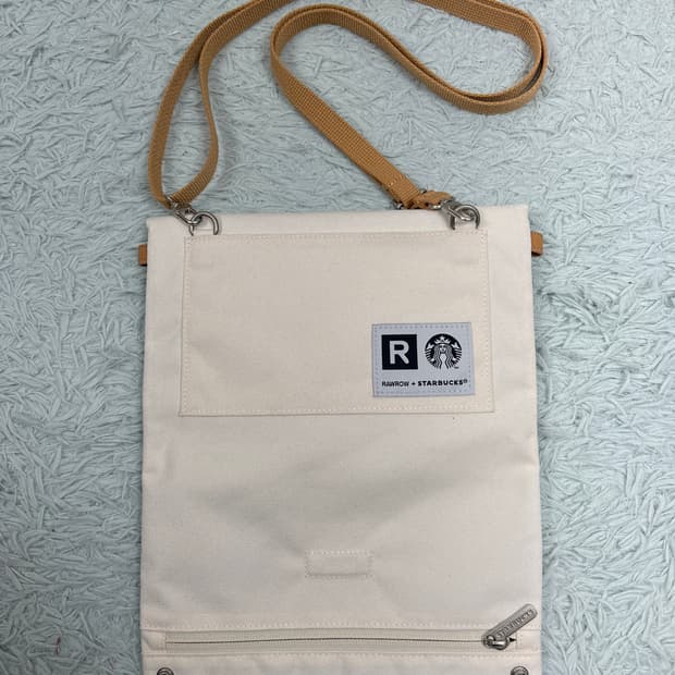 스타벅스 x RAWROW 콜라보 폴더블 크로스백