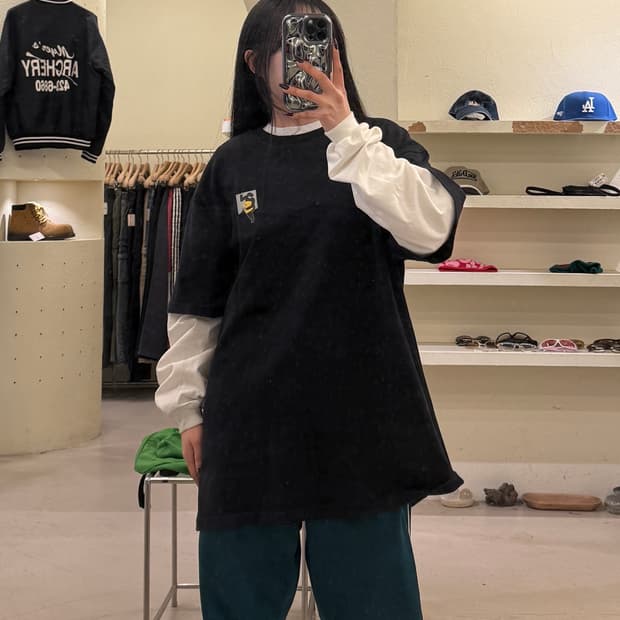 칼하트 WIP 그래픽 반팔 티셔츠 블랙 U1136