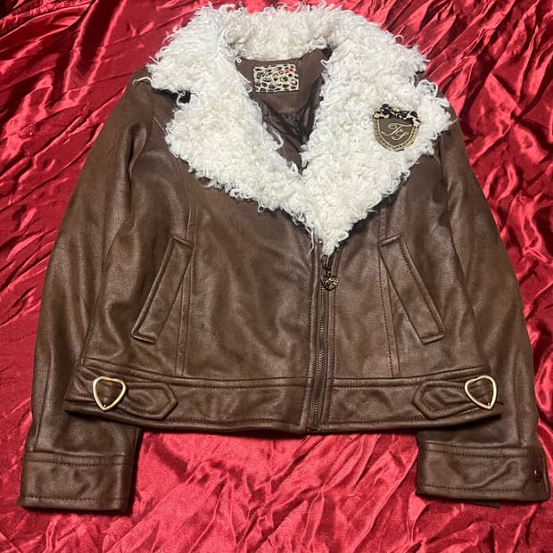 라떼갸루 핀터레스트 무스탕