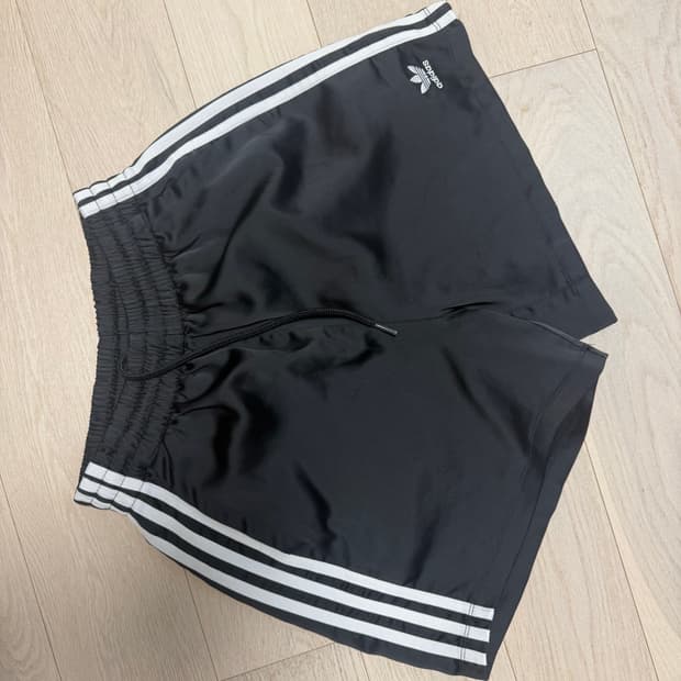 아디다스 반바지 블랙 여자 xs