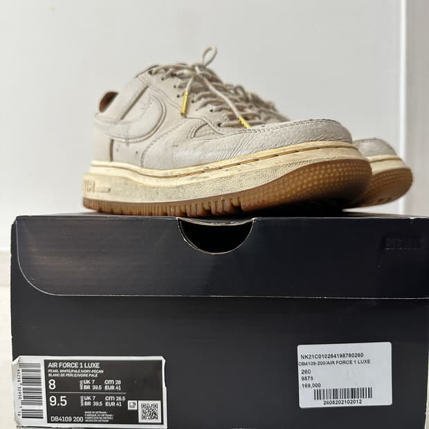 나이키 에어포스1 로우 럭스 펄화이트 260