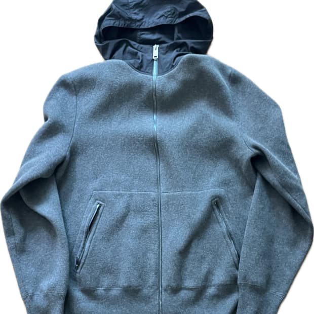 아르마니 나일론 후드 니트집업 (착샷)