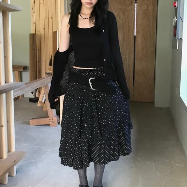 로긴 앤 로지 도트 맥시 스커트