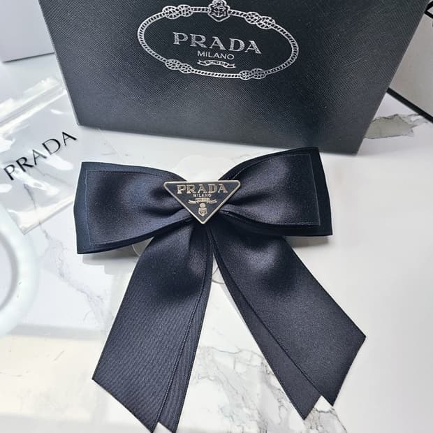 빈티지 프라다 리본 헤어슈슈 