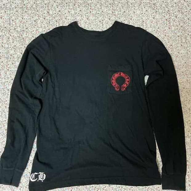 크롬하츠 레드 홀스슈 롱슬리브 사이즈 m