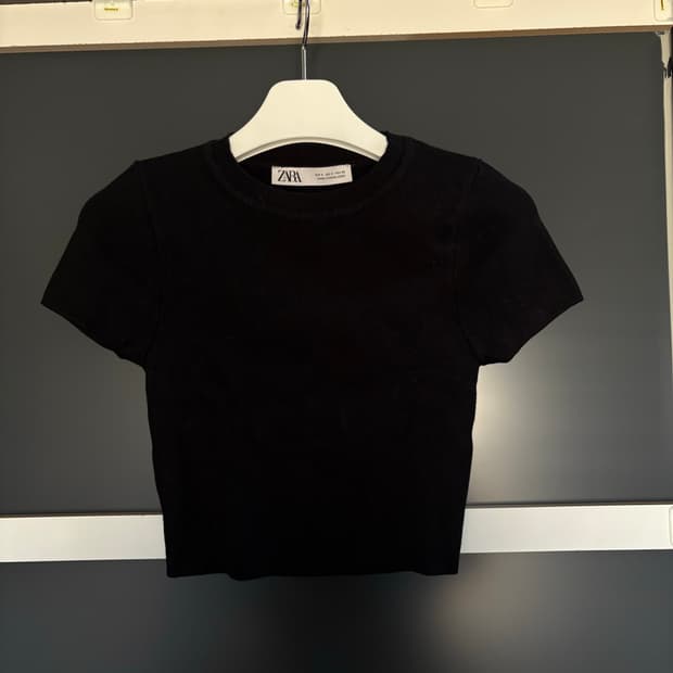 Zara 크롭 티