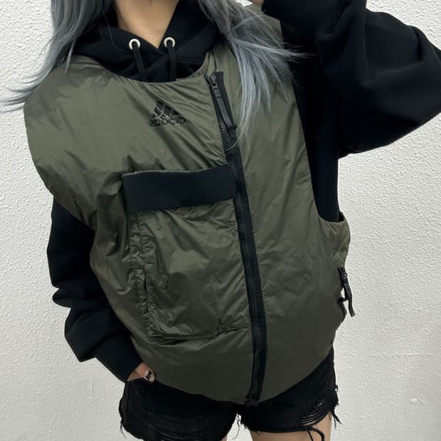 아디다스 카키 패딩 베스트 XL