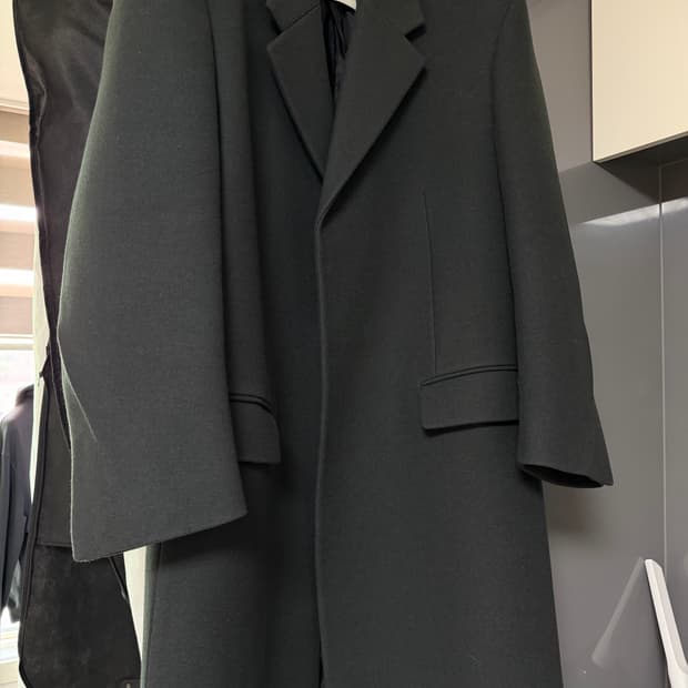 렉토 25fw 싱글 코트 판매합니다