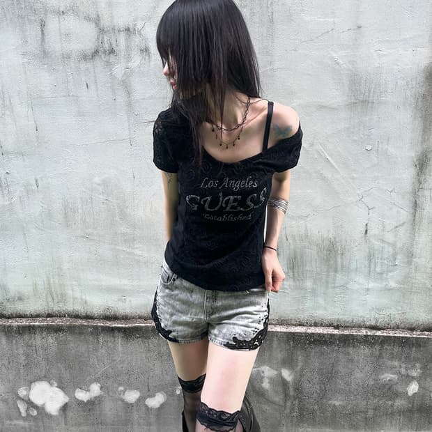 Guess Dark Romantic Lace Tee