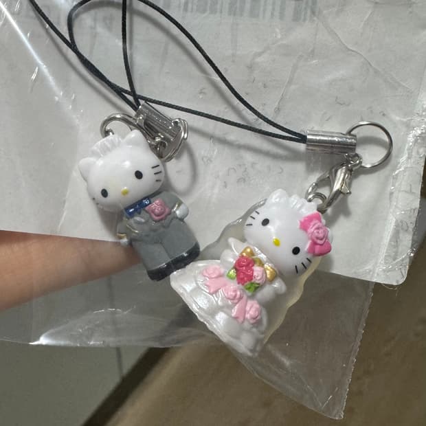 헬로키티 웨딩 휴대폰 고리 일괄