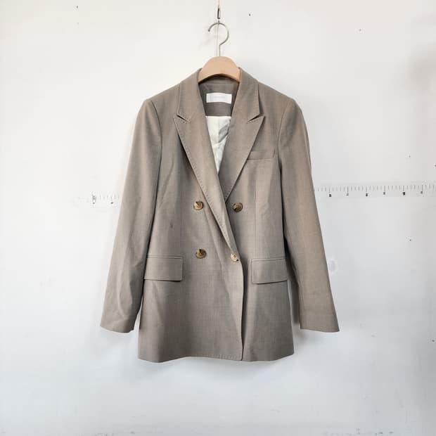 타하리 더블 버튼 블레이저