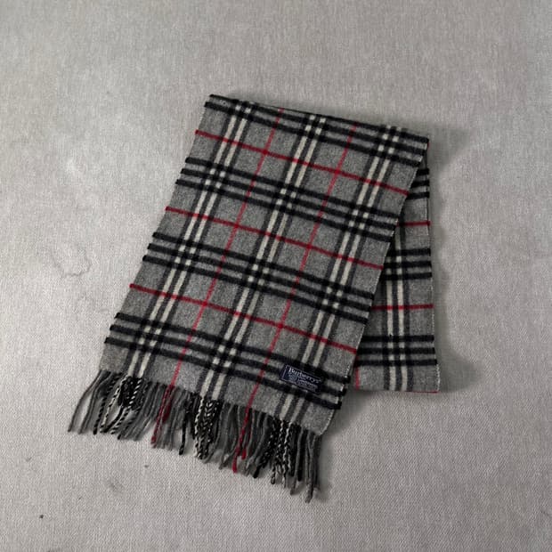 버버리 노바체크 램스울 그레이 머플러