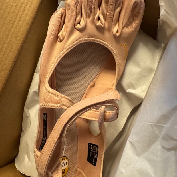 비브람 브이소울 발가락신발 제니신발 핑크40 판매합니다