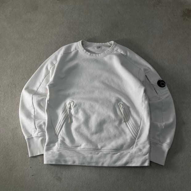 95 CP컴퍼니 렌즈 와펜 화이트 맨투맨