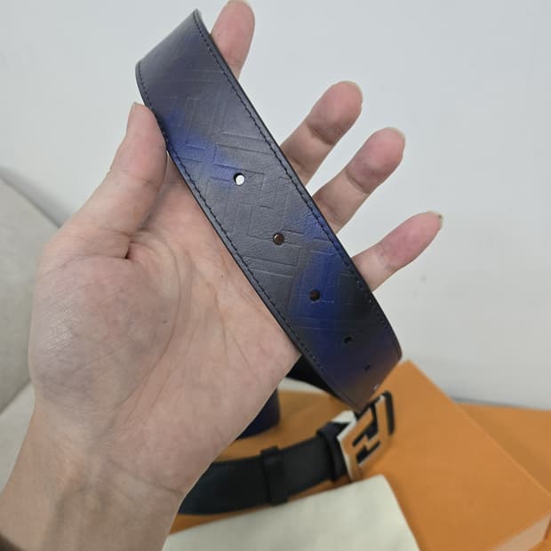 [보증서 정품]펜디 FF 리버시블 벨트