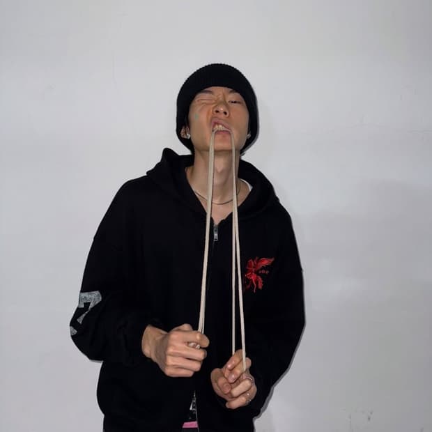 파코서플라이 후드집업 1 사이즈 나우아임영 착용