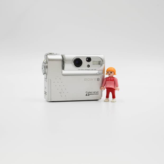 Sony Cybershot DSC-F77 (소니 사이버샷 DSC-F77)