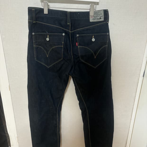 리바이스 엔지니어드진 34