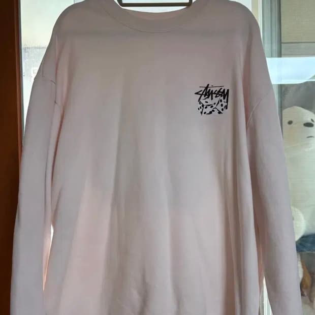 스투시 피그먼트 맨투맨 판매합니다