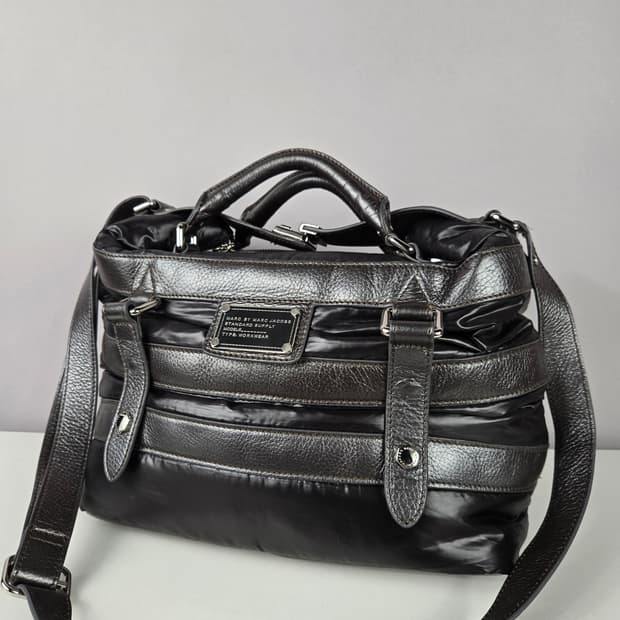 마크제이콥스 패딩백 나일론 패딩 백 가방 정품 블랙