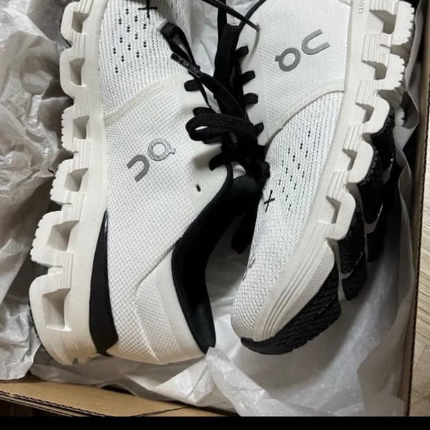 우먼 온러닝 클라우드 x4 EU37 새상품