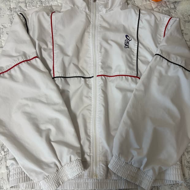 아식스 바람막이