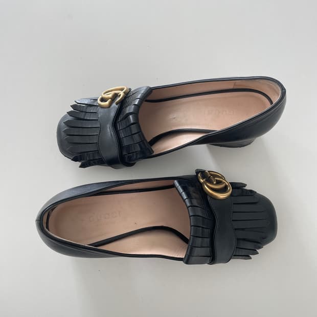 구찌 마몽 프린지 펌프스