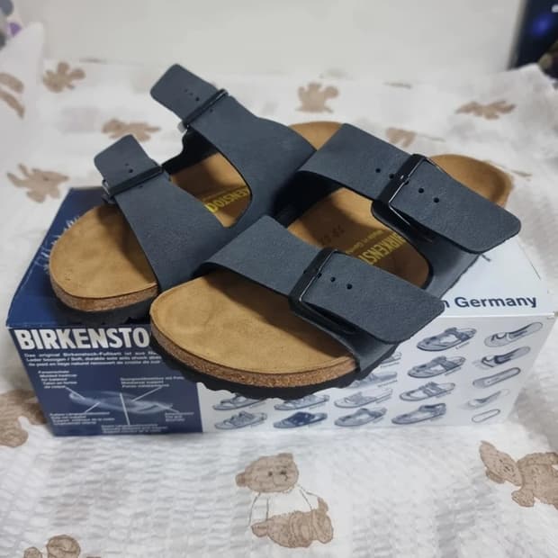 버켄스탁 아리조나 바잘트 연탄색 240 내로우(좁은발볼) 새제품