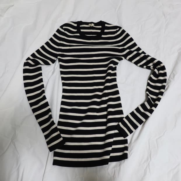 Arket 스트라이프 니트 탑
