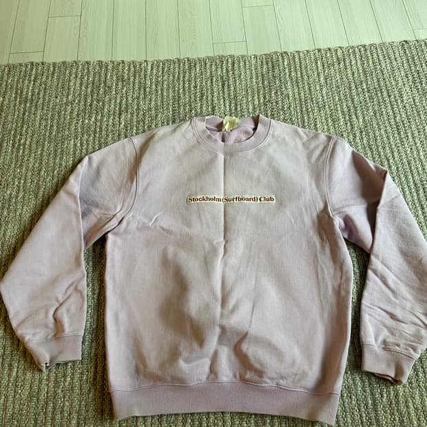 스톡홀름 맨투맨 연보라 L