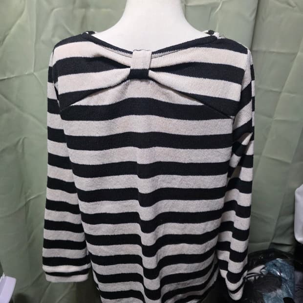 갸루 스트라이프 리본 니트