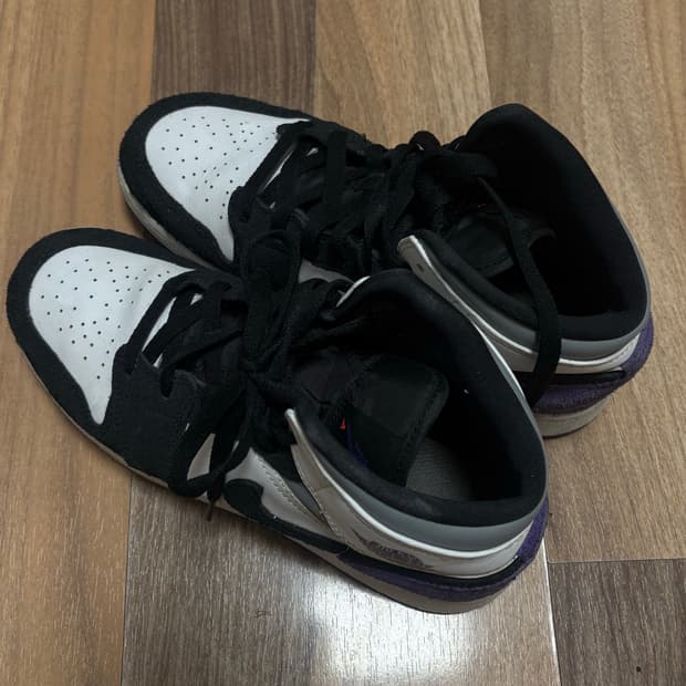 나이키 조던 1 미드 SE 코트 퍼플