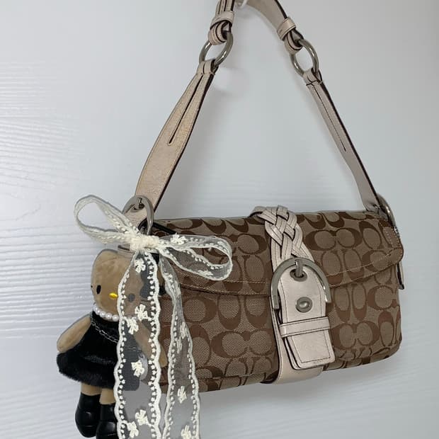 코치 시그니처 베이지 갸루 y2k 숄더백