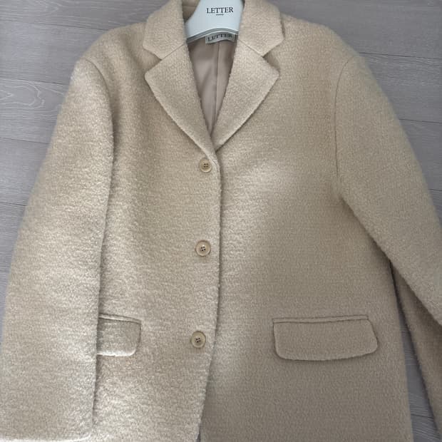 레터 letter 테디 코트