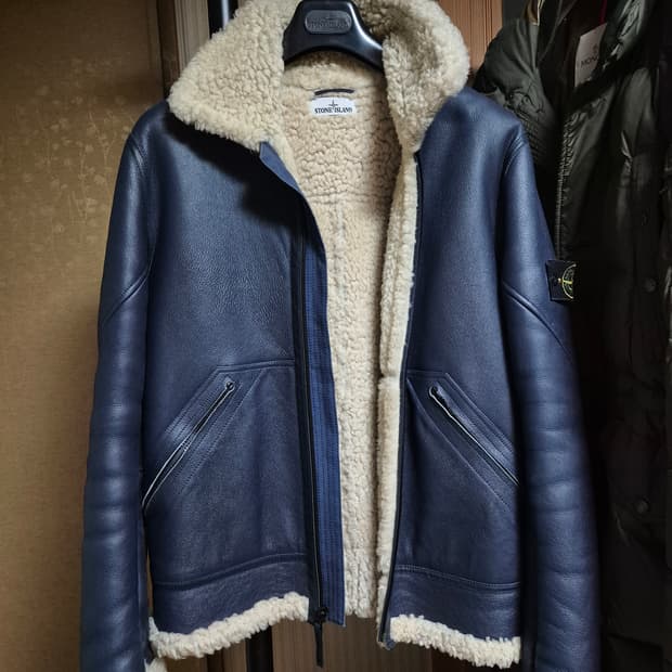 스톤아일랜드 양가죽 무스탕