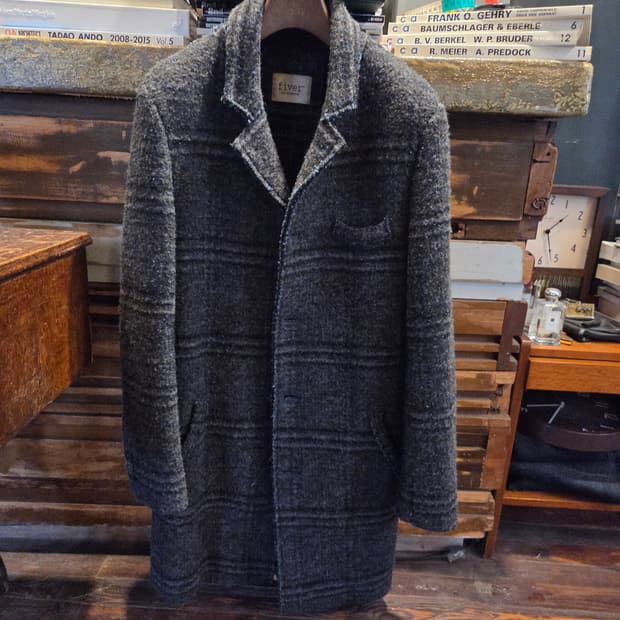 피버 트위드코트