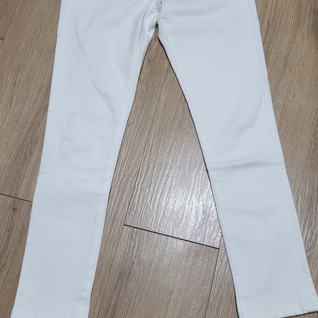 생로랑 여성 화이트 슬림 데님 26