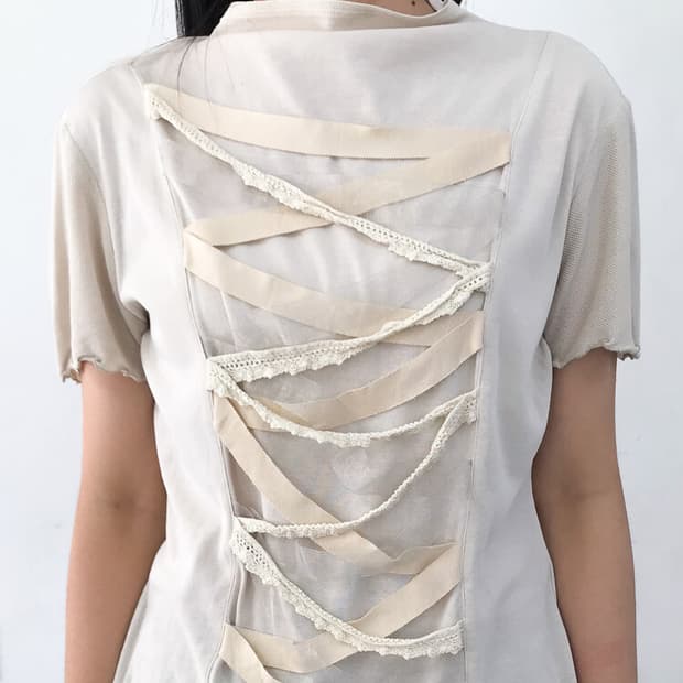 Vintage taping layered top
