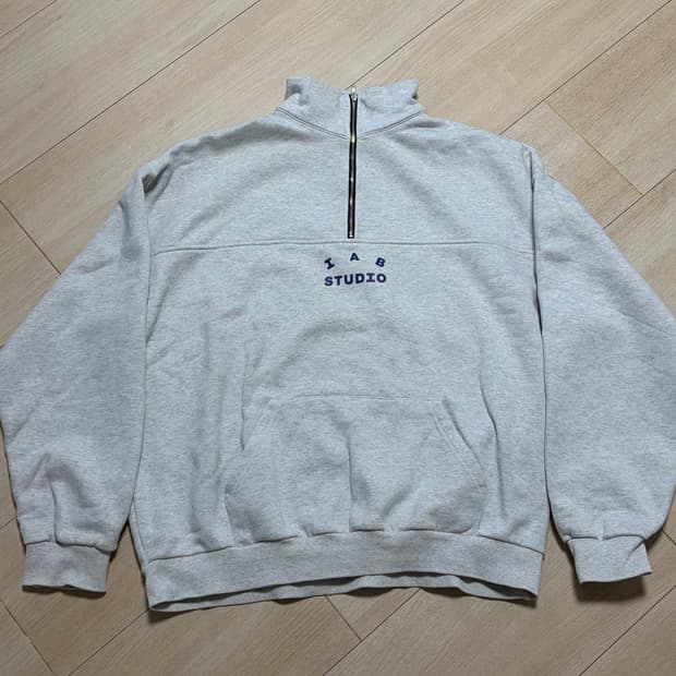 IAB Studio 하프집업 라이트그레이 L