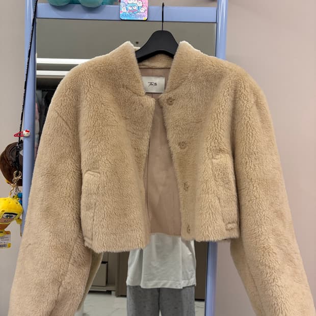 더티스 크롭 무스탕