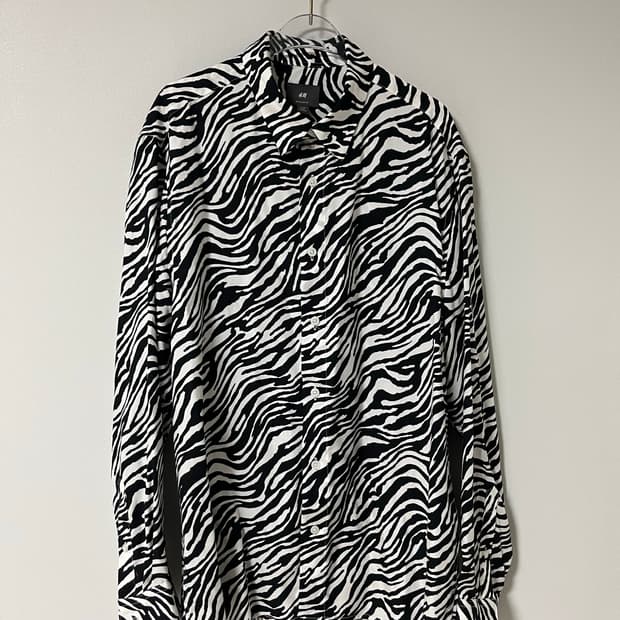 h&m 지브라 패턴 셔츠