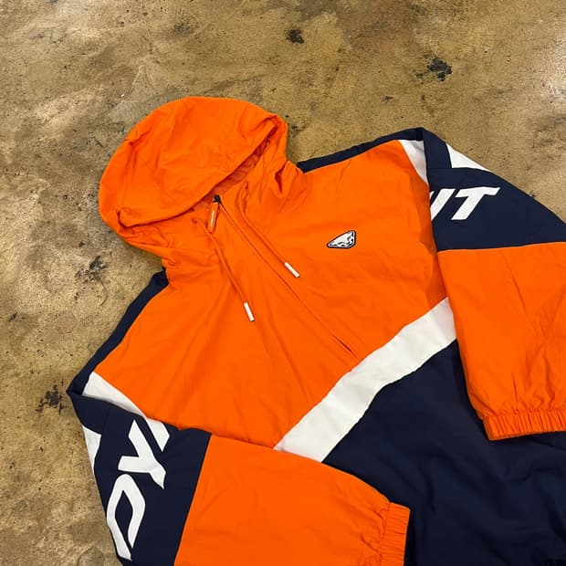 [정품/L] 다이나핏 오렌지 네이비 바람막이 후드 b19