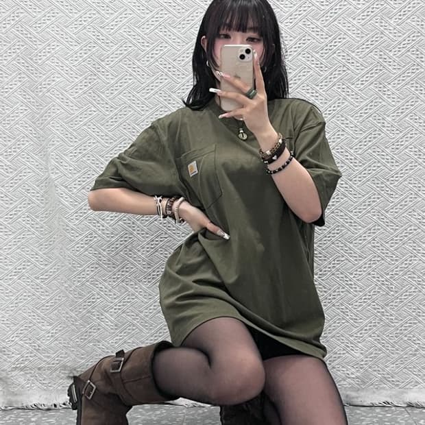칼하트 빈티지 캐주얼 오버핏 말차카키 반팔티 M C11296