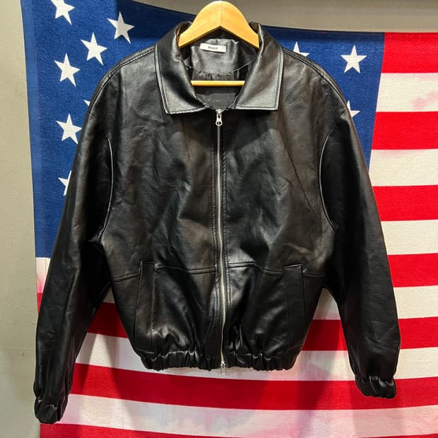 헨더 블랙 레더 블루종 자켓