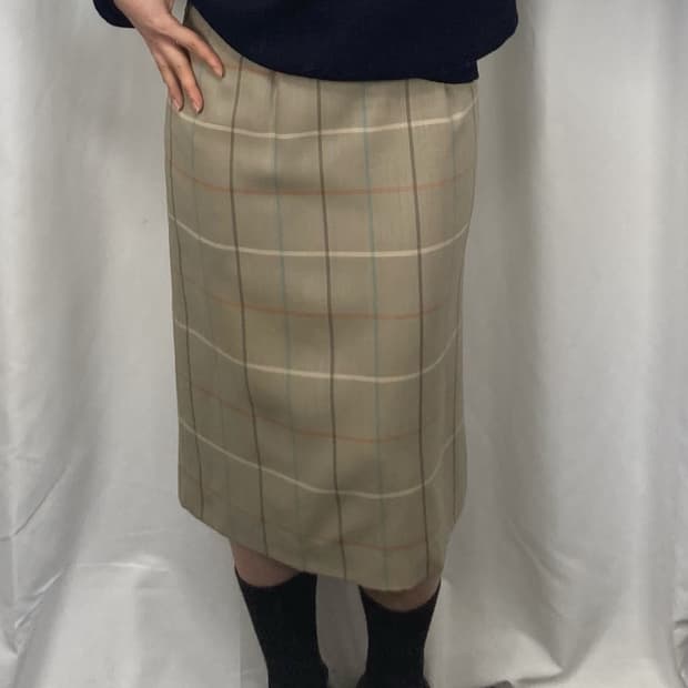 버버리 울 체크 미디 스커트